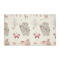 Tapis de jeu bébé Belmia déplié, face forêt crème à motifs d'ours, renards et hérissons, vu de dessus sur fond blanc